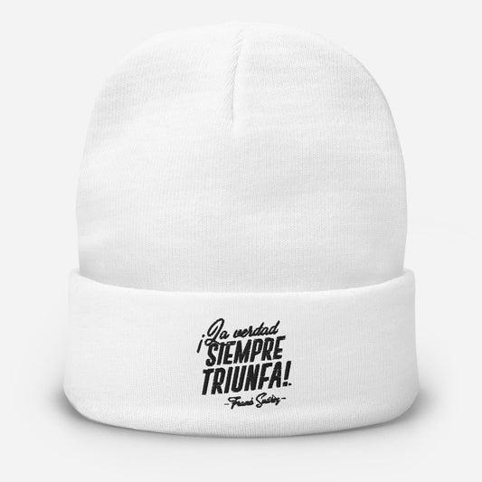 MetabolismoTV EMBROIDERY Knit Beanie - Gorro bordado “La verdad siempre triunfa” – Frank Suárez | Color blanco